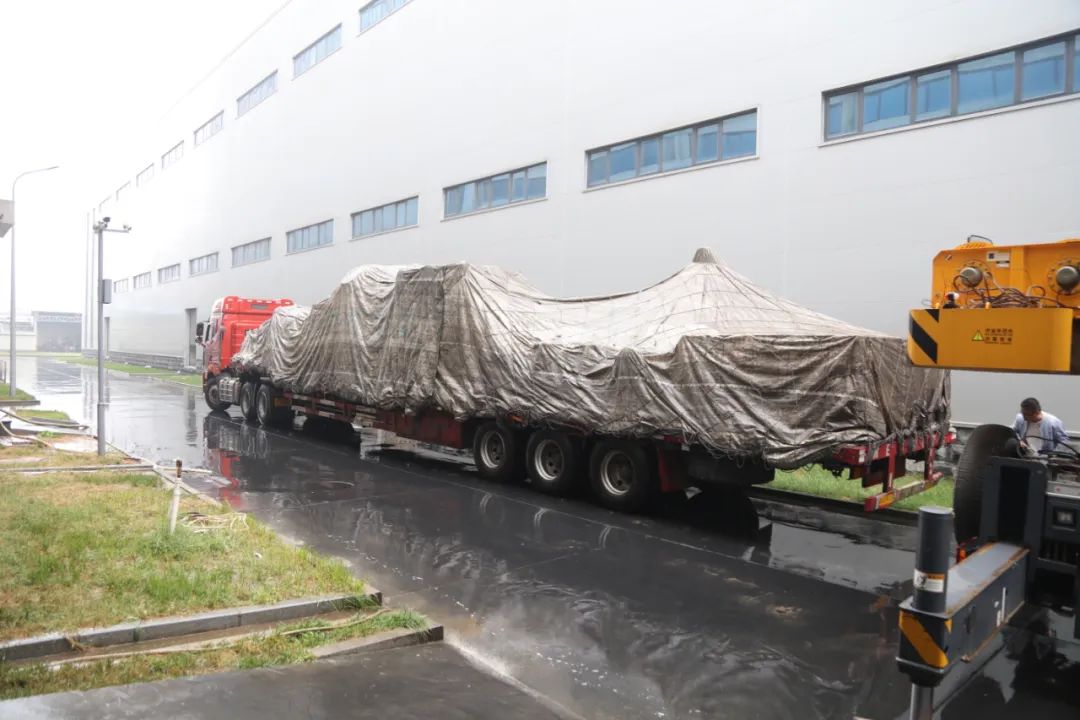 引進(jìn)新設(shè)備，助力新“智”造